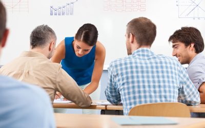Formation : Le facteur clé pour réussir dans sa carrière – Comment choisir la meilleure formation pour évoluer professionnellement
